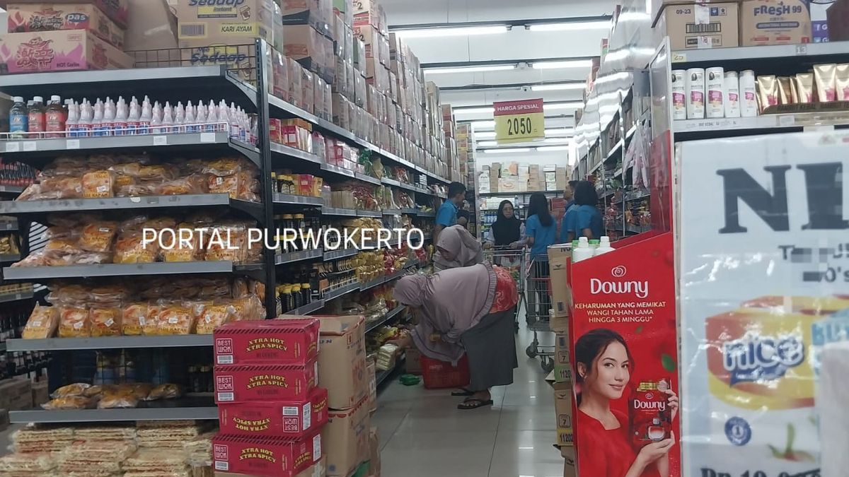 Indomaret Re Martadinata: Solusi Belanja Harian yang Mudah di Cilacap